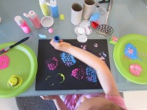 Arty Crafty Kids - Circle Print Art