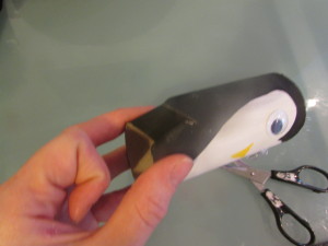 Arty Crafty Kids - Paper Roll Penguin