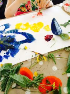 Arty Crafty Kids - Painting with Nature