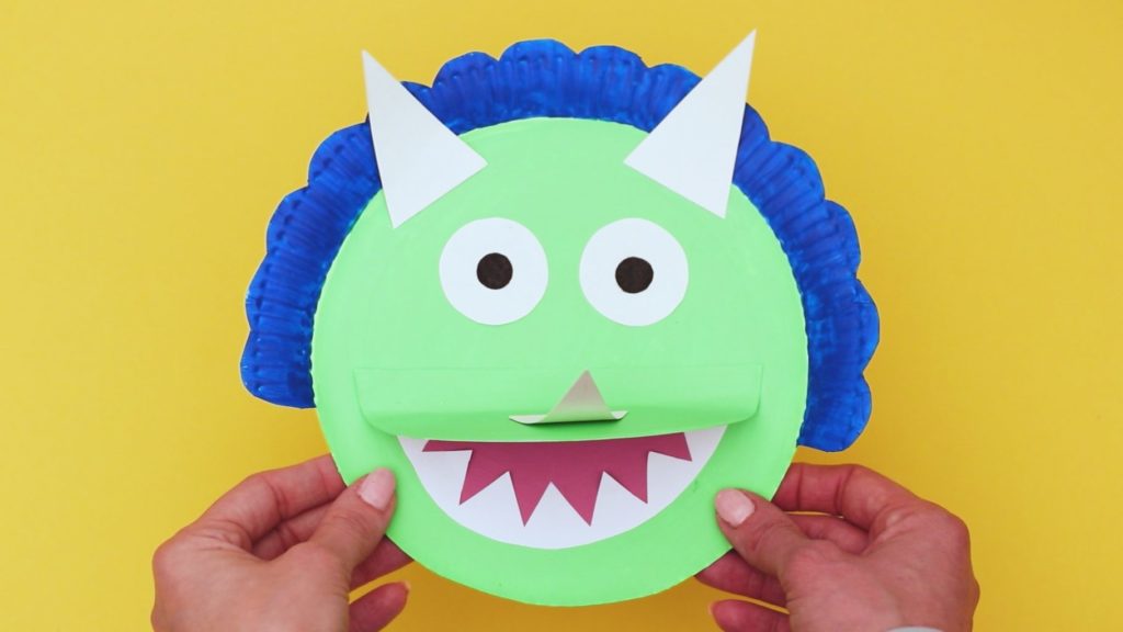 Learn how to make a paper plate dinosaur with our paper plate triceratops tutorial. A fun and easy dinosaur craft that will inspire creativity.