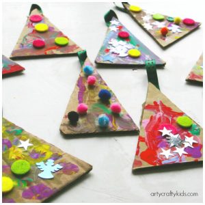 Arty Crafty Kids - Craft - Craft Ideas for Kids - Toddler Christmas Trees