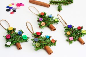 Arty Crafty Kids - Seasonal - 22 Simple Christmas Decorations