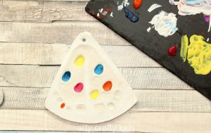 Arty Crafty Kids - Craft - Christmas Crafts for Kids - Baby Footprints Christmas Tree