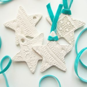 Arty Crafty Kids - Seasonal - 22 Simple Christmas Decorations