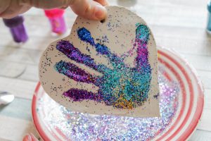 Arty Crafty Kids - Craft - Glitter Clay Handprint Ornament