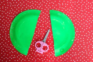 Cute, simple and perfect for toddlers and preschoolers! this simple 3d Paper Plate Christmas Tree craft is perfect for developing fine motor skills while getting into the festive spirit! An easy Christmas craft for preschool or group craft sessions.