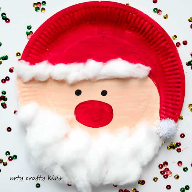 Arty Crafty Kids - Seasonal - Easy Chrsitmas Craft - Paper Plate Santa - Super cute and Super Adorable Paper Plate Santa - An easy and fun Christmas Craft for Kids. Perfect for little hands and independent crafting.