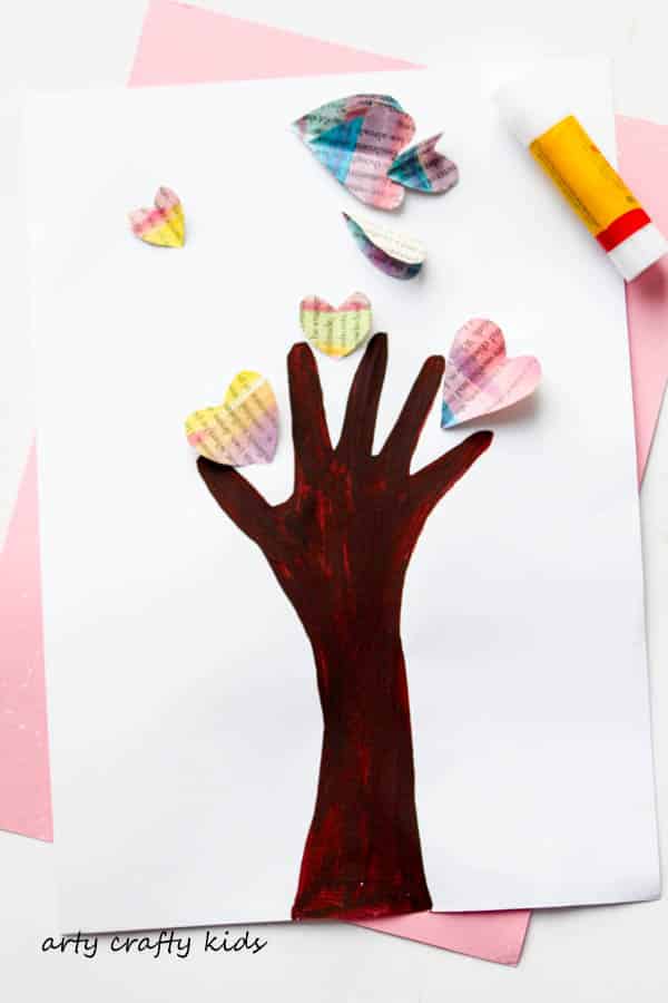 Arty Crafty Kids - Art - Valentines - Handprint Heart Valentine Tree