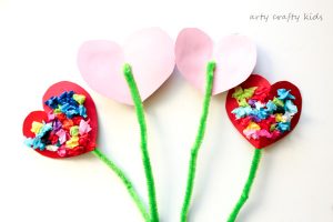 Arty Crafty Kids | Valentines | Craft Ideas for Kids | Toddler Valentines Heart Bouquet | The perfect Valentines craft for toddlers and preschoolers!