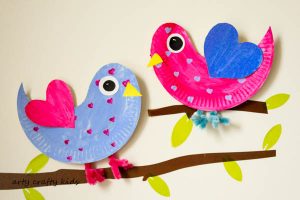 Arty Crafty Kids | Craft | Paper Plate Love Birds | Super cute paper plate Love Bird. An easy Valentine's craft for kids.