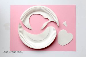 Arty Crafty Kids | Craft | Paper Plate Love Birds | Super cute paper plate Love Bird. An easy Valentine's craft for kids.