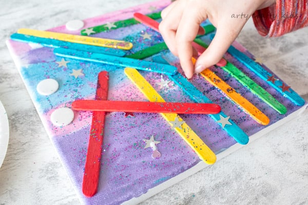 Arty Crafty Kids | Art | Craft Stick Canvas Art | Get arty with popsicle sitcks! a fun and unique art projects for kids.