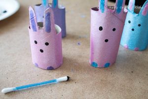 Arty Crafty Kids | Craft | Easter | Easy Cardboard Tube Easter Bunny Craft