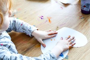 Arty Crafty Kids | Art | Easy Butterfly Kids Art