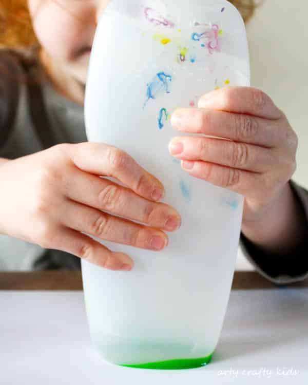 Arty Crafty Kids | Art | Kids Art Plastic Bottle Stamping | Simple art idea for kids using recycled plastic bottles, creating fun and unusual shapes and patterns.