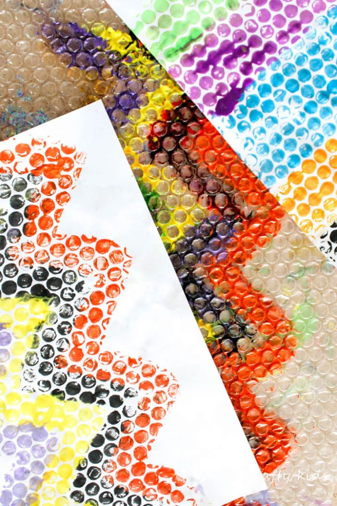 Arty Crafty Kids | Art | Bubble Wrap Printing