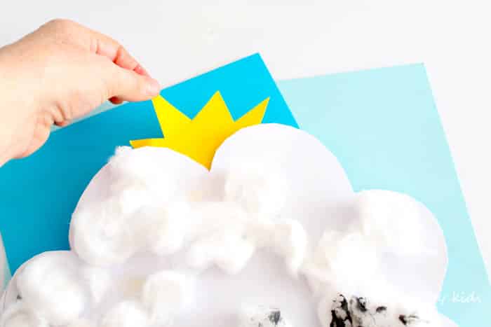 Arty Crafty Kids | Craft | Weather Changing Cloud Craft