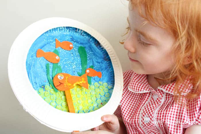 Arty Crafty Kids | Craft | Paper Plate Goldfish Bowl Craft | A fun and interactive goldfish bowl craft idea for kids.