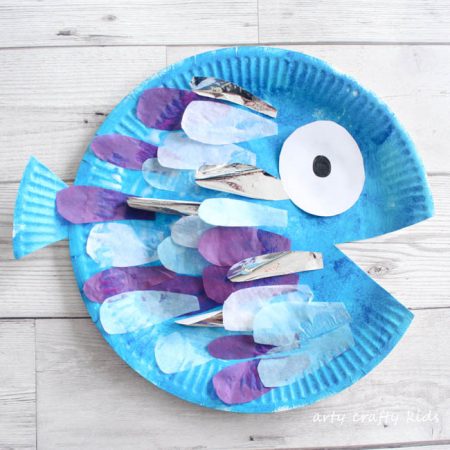 Arty Crafty Kids | Book Club | Craft Ideas for Kids | The perfect fish craft for kids who love the book Rainbow Fish