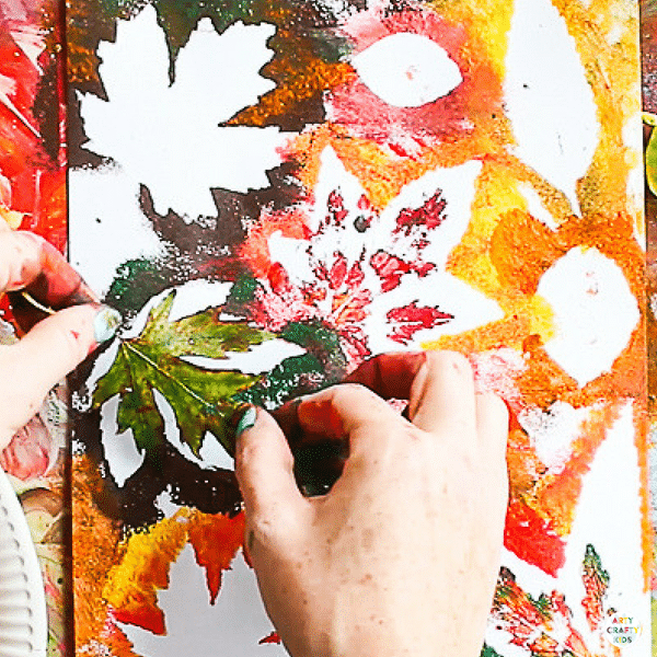 Arty Crafty Kids | Art Ideas for Kids | Autumn Leaf Painting - exploring basic colour-mixing principles to create Autumn shades and hues #autumnart #artforkids #kidsart