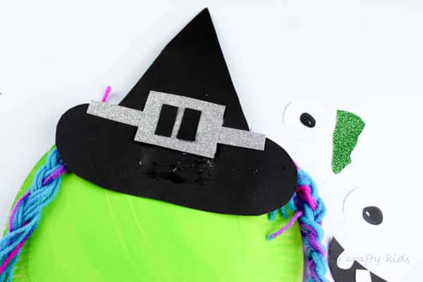 Arty Crafty Kids | Craft | Halloween Craft for kids | Paper Plate Witch