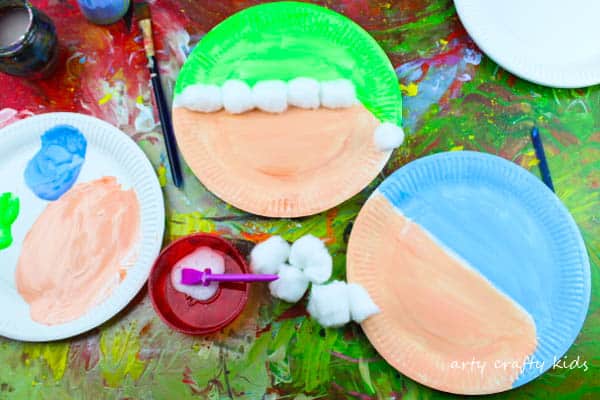 Arty Crafty Kids | Christmas Craft | Paper Plate Christmas Elf Craft | Super cute and easy paper plate Elf Craft for kids! #christmas #christmascraft #kidschristmascraft
