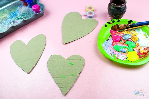 Arty Crafty Kids | Crafts for Kids | Recycled Cardboard Heart Decorations - A process led heart project for kids using recycled cardboard #hearts #kidscrafts #easycraftsforkids