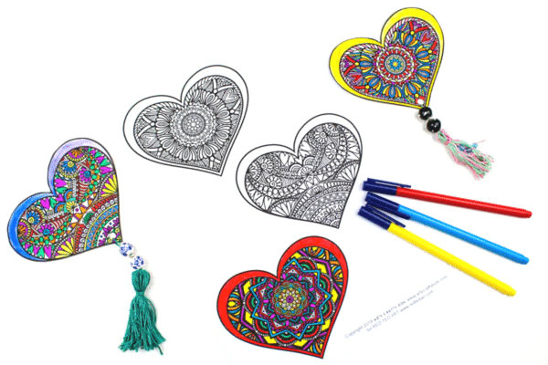 https://www.artycraftykids.com/valentines/fingerprint-heart-valentines-day-tree/