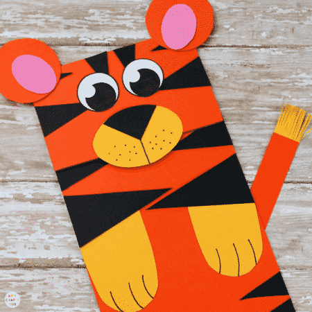 Arty Crafty Kids | Craft Ideas for Kids | Paper Bag Tiger Craft - A fun and interactive tiger craft for kids. Great for story telling and imaginative play #kidscraft #craftideasdforkids #funcraftsforkids #animalcrafts