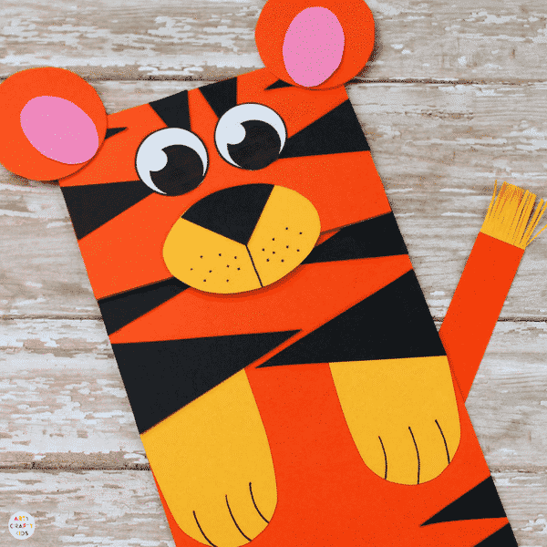 Put On a Fall Puppet Show! {Here's How!} • In the Bag Kids' Crafts