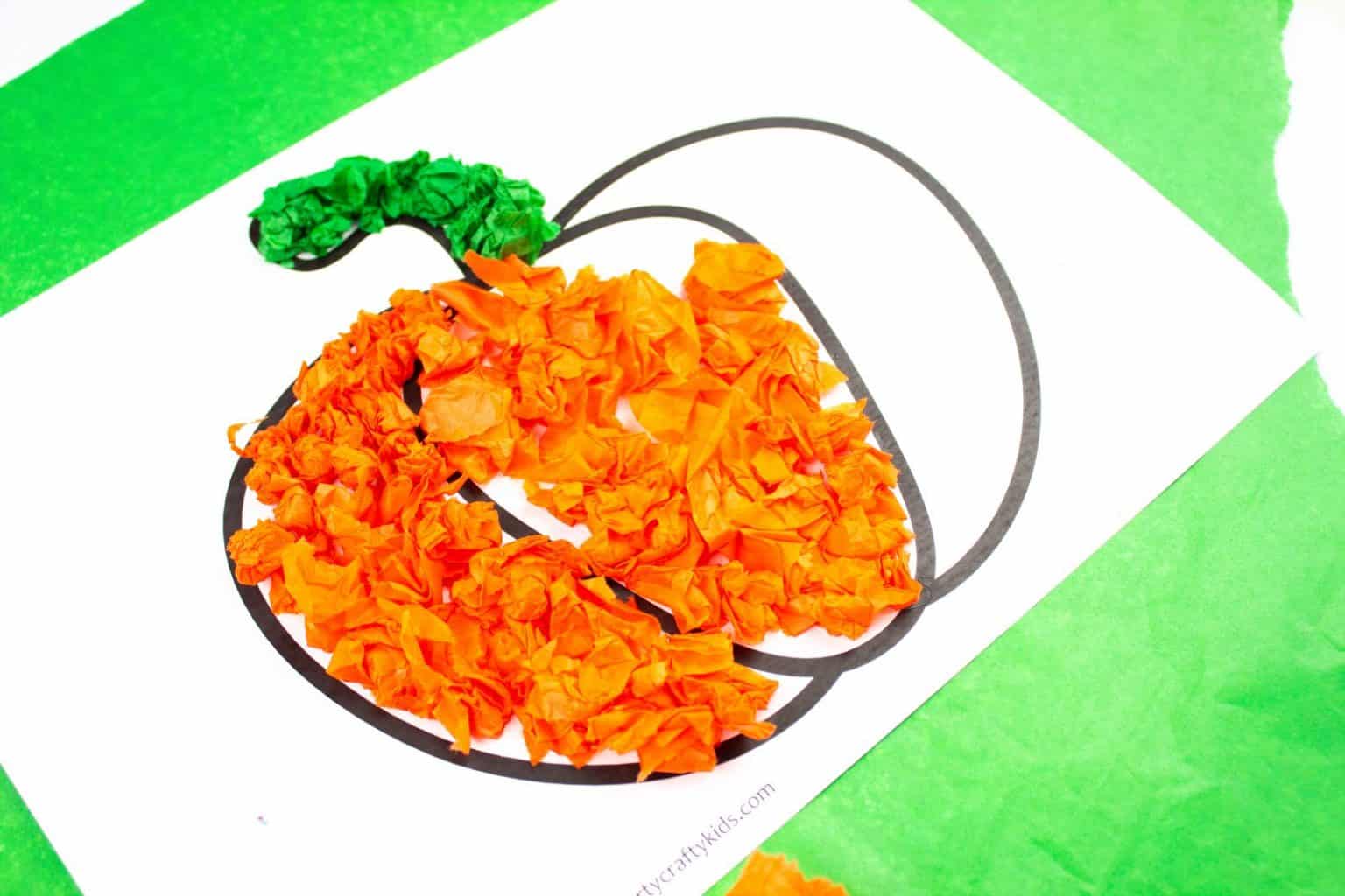 Arty Crafty Kids - Tissue Paper Pumpkin Craft for kids. A sweet Autumn or Halloween craft that's great for developing fine motor skills! #pumpkin #preschool #preschoolcraft #easykidscraft #craftsforkids #finemotor