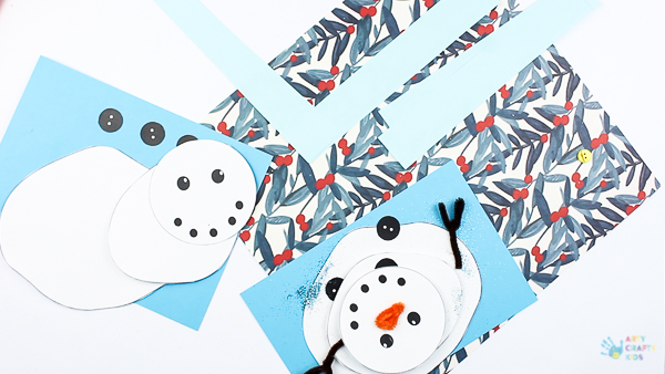 Arty Crafty Kids - Melting Snowman Paper Craft, with a handy printable template included. A fun and easy snowman craft that really melts! Make its head wobble and body shrink into the paper #kidscrafts #christmas #christmascrafts #winter #snowman