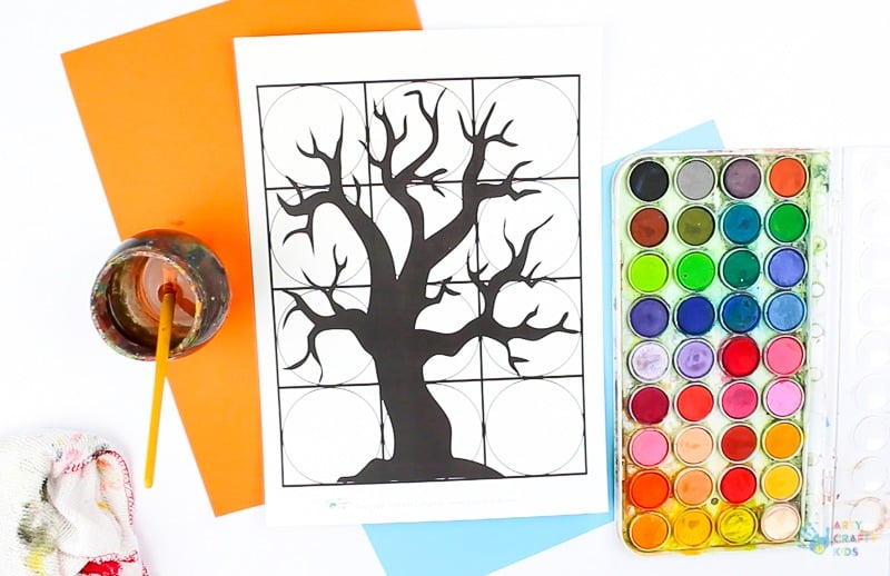 Arty Crafty Kids - Spooky Tree Kandinsky Inspired Circle Art - A fun Halloween twist on a popular art project #halloweenart #artforkids