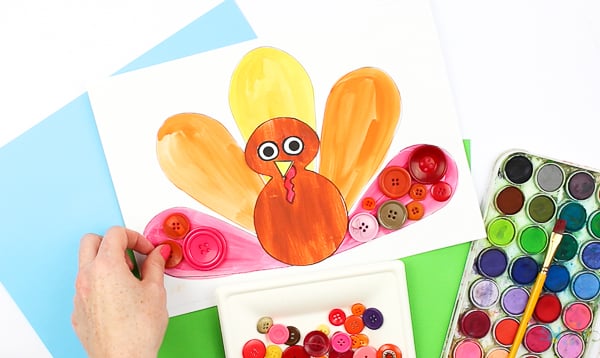 Arty Crafty Kids - Button Turkey Craft for Kids - A fun and simple Thanksgiving craft for kids with a free template included!