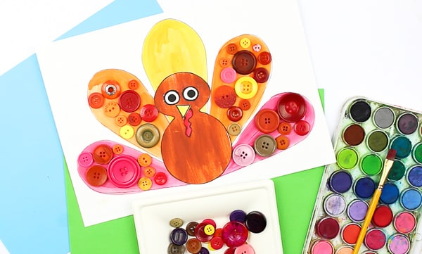 Arty Crafty Kids - Button Turkey Craft for Kids - A fun and simple Thanksgiving craft for kids with a free template included!