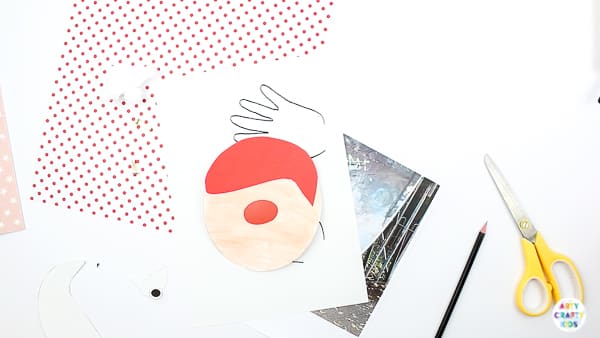 Arty Crafty Kids | Santa Handprint Craft - A printable Santa Christmas Card craft for kids! simply unfold the handprint beard to reveal your Arty Crafty Kid wishing loved ones a Merry Christmas #printable #christmascraft #kidscraft