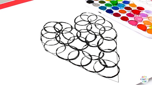 Arty Crafty Kids | A Valentine's themed Circle Heart Art Project for kids. Simply download the printable template to get started! #artycraftykids #valentinesday #kidsart #kidscrafts #templates #printable
