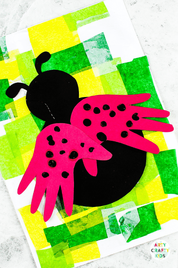 Arty Crafty Kids | Handprint Ladybug Craft - a simple bug art and craft idea for kids to enjoy as part of a minibeast topic. Simply download and print the ladybug printable template to get started!