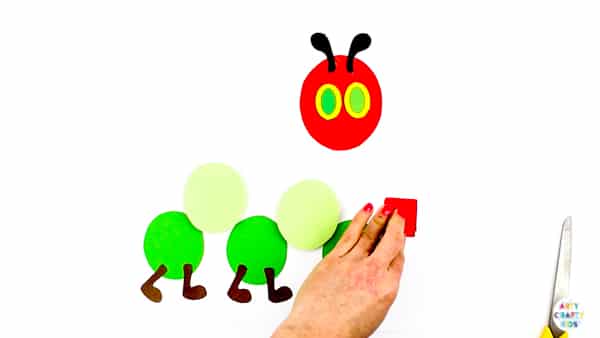 Arty Crafty Kids | The Very Hungry Caterpillar Printable Craft for kids to make. Perfect for covering bug and butterfly life-cycle topics. Download the Caterpillar Template to get started @artycraftykids