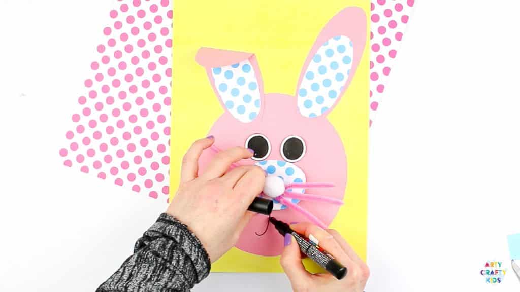 Arty Crafty Kids | Bobble Nose Paper Easter Bunny Craft for kids to make. A sweet and simple Bunny Spring or Easter Craft for Kids with a printable bunny template @artycraftykids