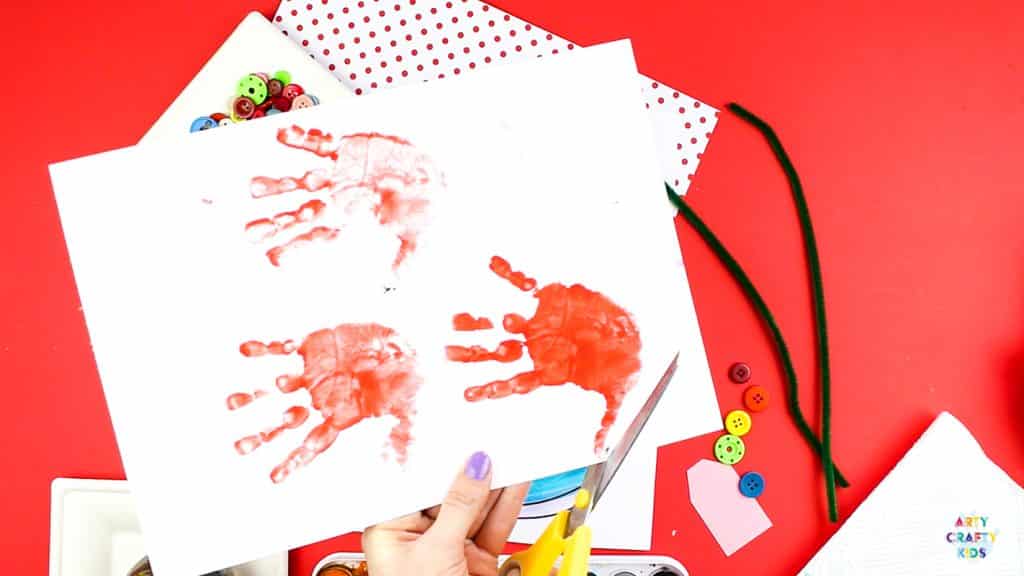 Mother's Day Handprint Flower Craft for kids to make. Simply download the printable template to get started. @artycraftykids