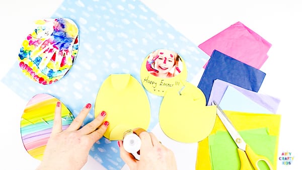 Arty Crafty Kids | How to make a Kid-Made Easter card. Complete with Easter Egg templates!