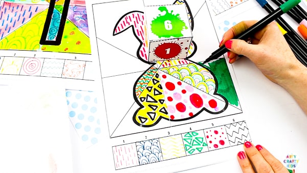 Arty Crafty Kids | Roll the Dice, Draw & Colour Kids Easter Activity - A fun, engaging and creative art idea for kids, with a choice of 5 Printable Easter Templates.