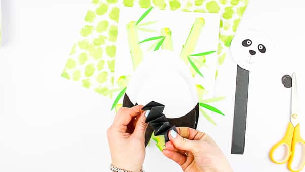 Arty Crafty Kids | 3D Panda Craft for Kids to make. Download the printable panda template to get started!