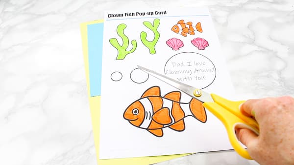 Download the Clown Fish Fathers Day Pop Up Card template from the Arty Crafty Kids Club.