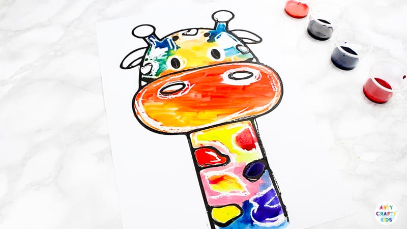 Arty Crafty Kids | Easy Abstract Giraffe Painting Idea for Kids - bring the colour and fun with this easy animal art idea for kids, complete with a giraffe printable template. #kidsart #kidscrafts