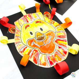 Arty Crafty Kids | Easy Lion Art Project for Kids - A fun and easy art idea for kids to enjoy | Printable lion template available for this easy art project and lion crafts.