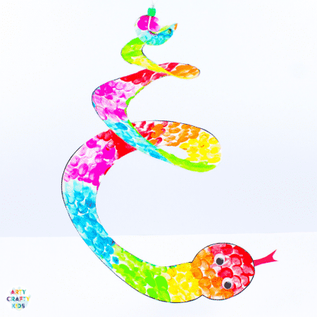 Arty Crafty Kids | Printable Spiral Snake Mobile Craft for Kids | This super cute snake craft is a fantastic scissors skills project for kids in preschool, kindergarten and primary school #artycraftykids