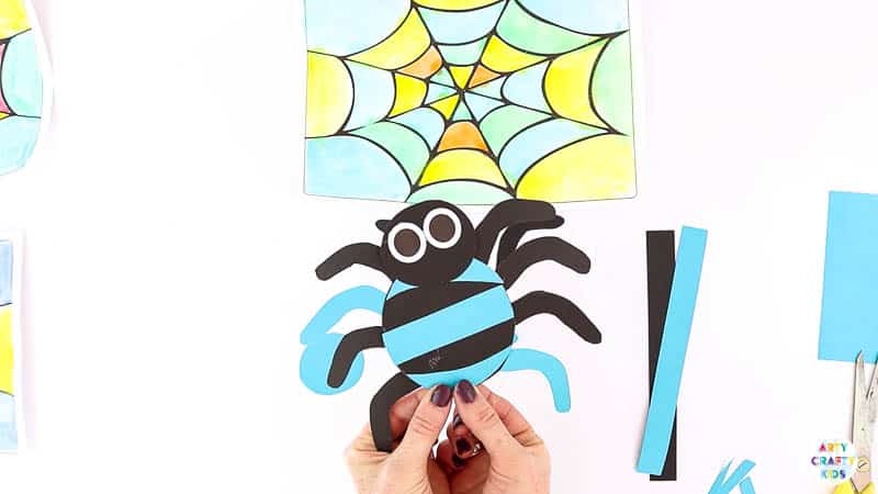 Bobble Halloween Spider Craft for Kids to make. A fun and engaging craft that's great for fine motor skills. The perfect Halloween craft for kids who prefer fun, not spooky.