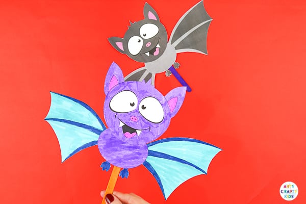 Arty Crafty Kids | Halloween Crafts | Easy Paper Bat Craft for Kids. Create a flying bat paper toy -  an easy and fun craft for Halloween.